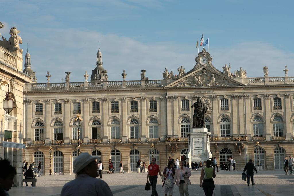 Les Suites De Catherine, La Si Calme Nancy Eksteriør billede